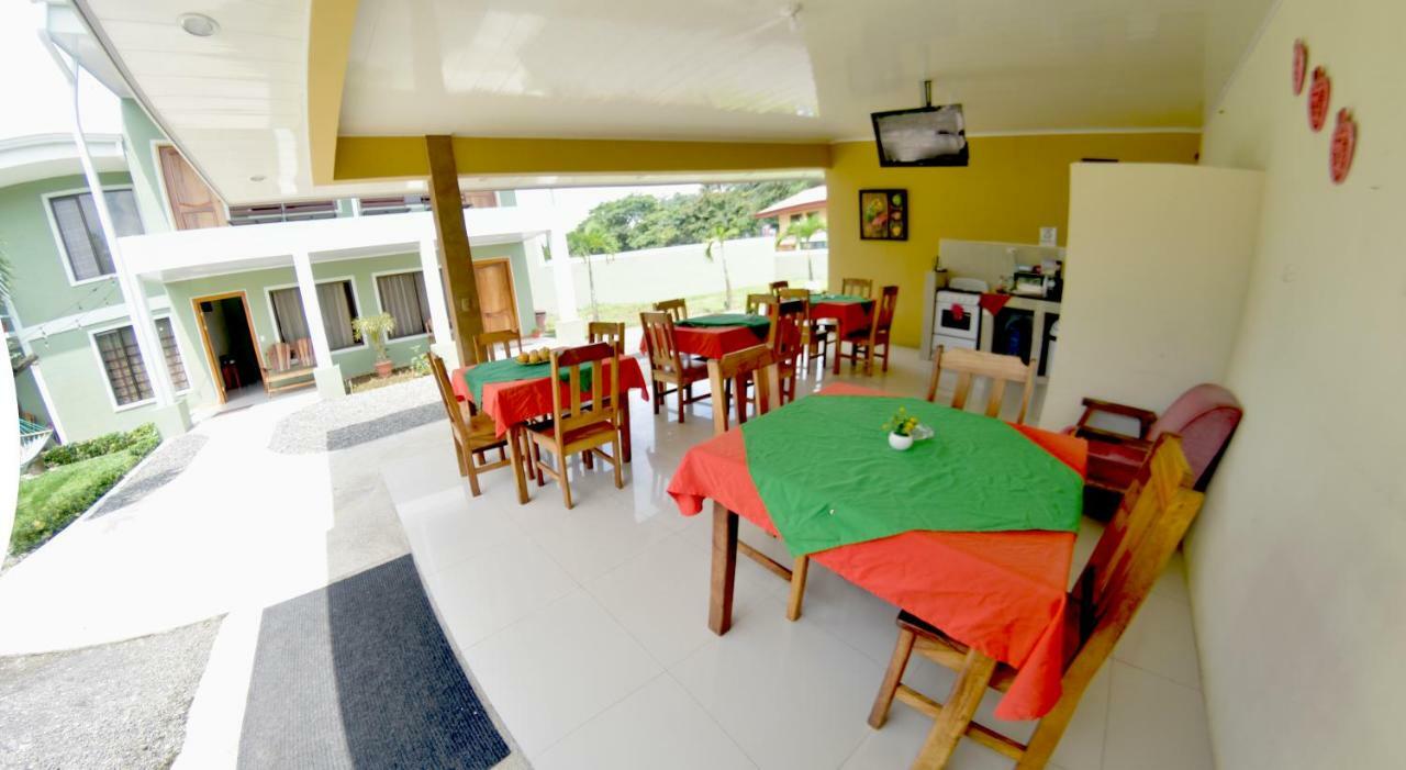 La Fortuna Backpackers Resort Екстериор снимка